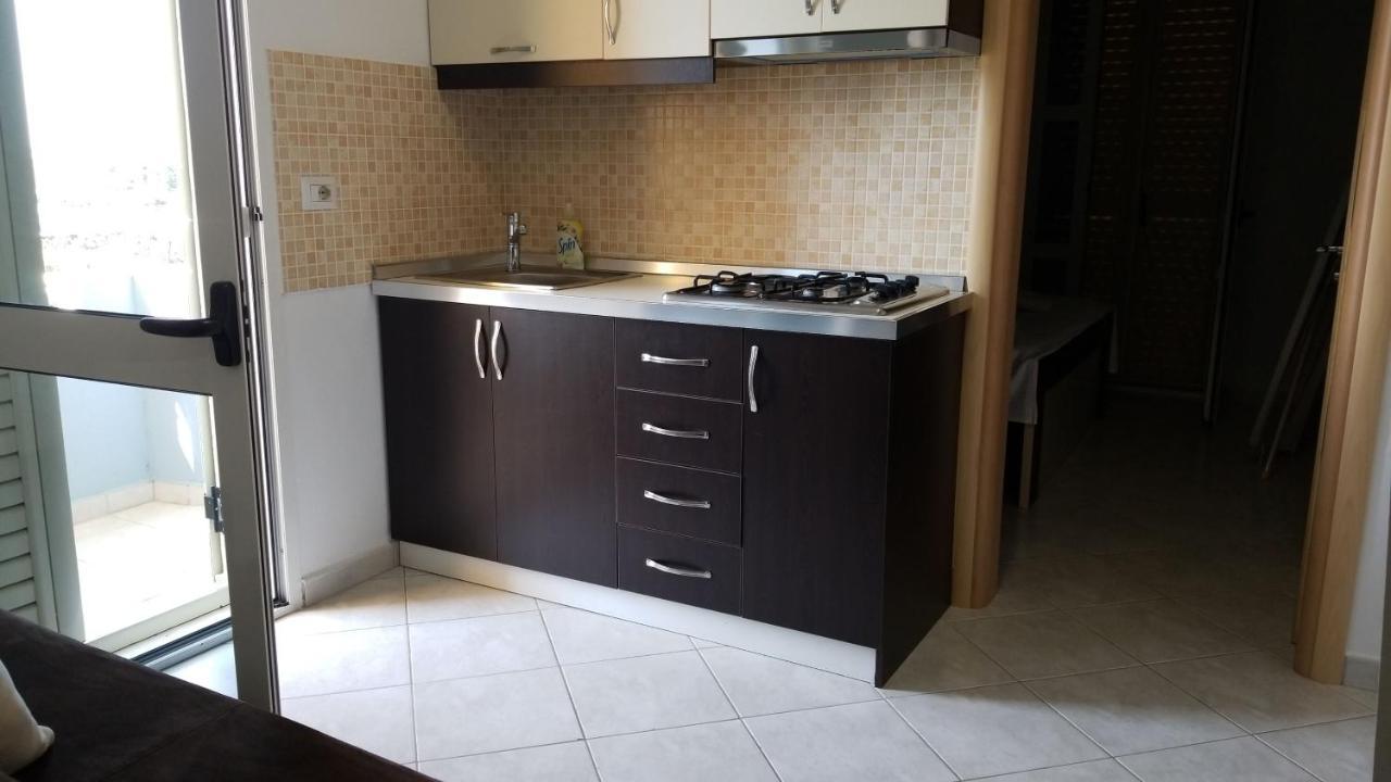 Apartments Rezidenca Sinani אוריקום מראה חיצוני תמונה