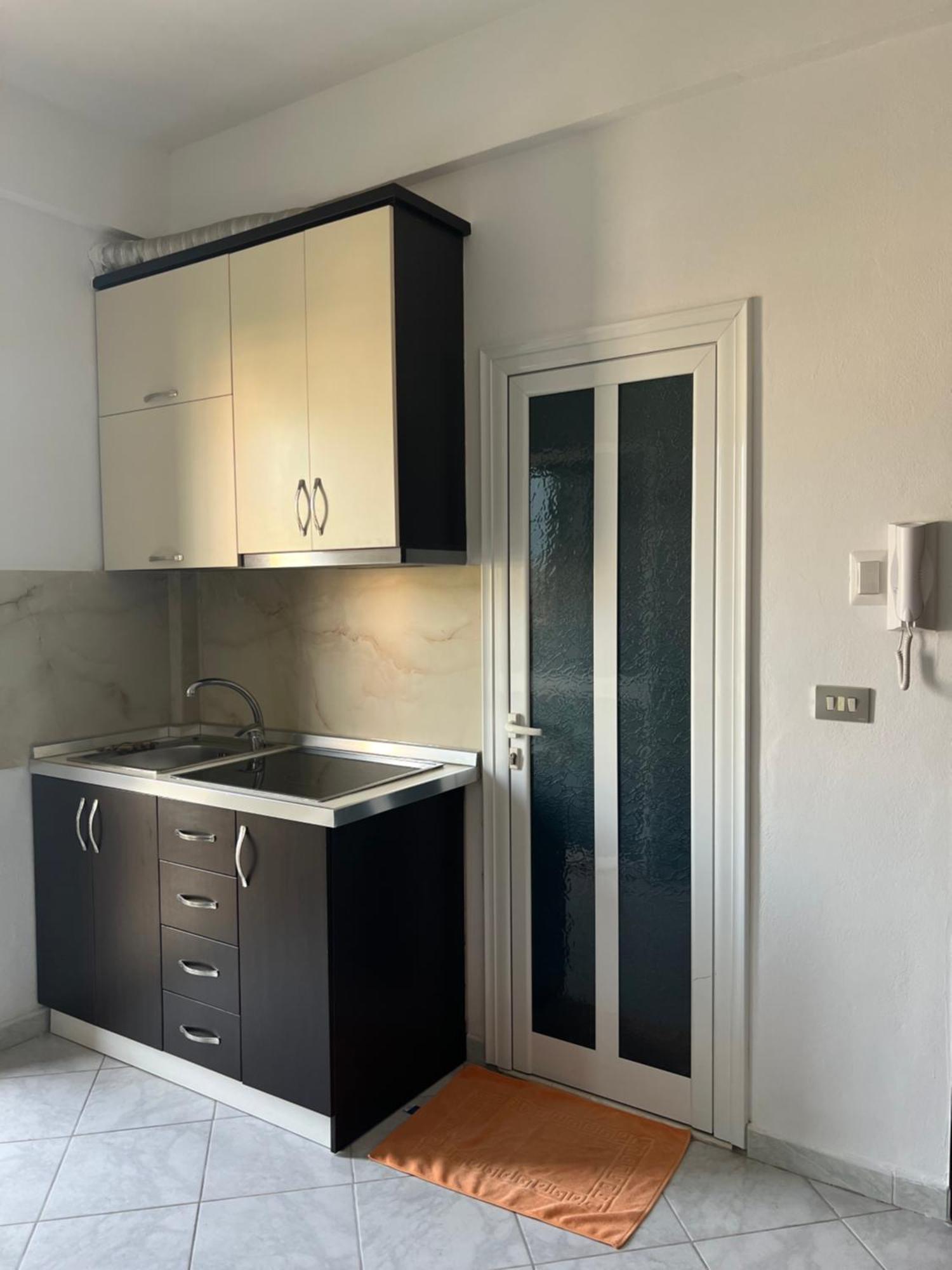 Apartments Rezidenca Sinani אוריקום מראה חיצוני תמונה